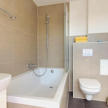 Warnemuende Strandnest 24350 *