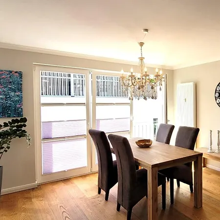 Warnemuende Strandnest 24350 *