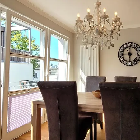 Warnemuende Strandnest 24350 ロストック